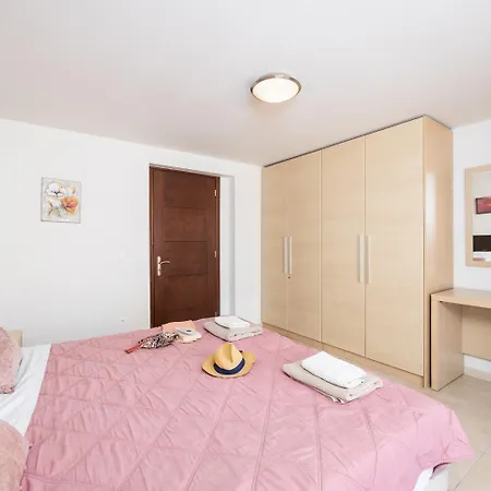 Blue Wave Tessera Gennadi